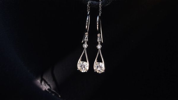 Top 10 boucles d'oreilles en argent chic et originales